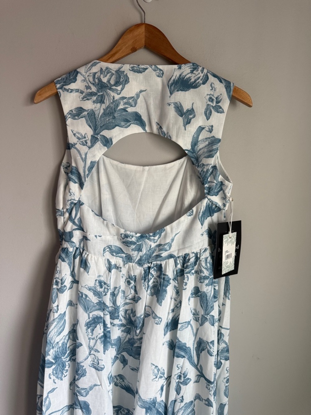 NEW Tuckernuck Hyacinth House Dusty Blue Floral Maizie Maxi Dress Medium - Picture 11 of 12